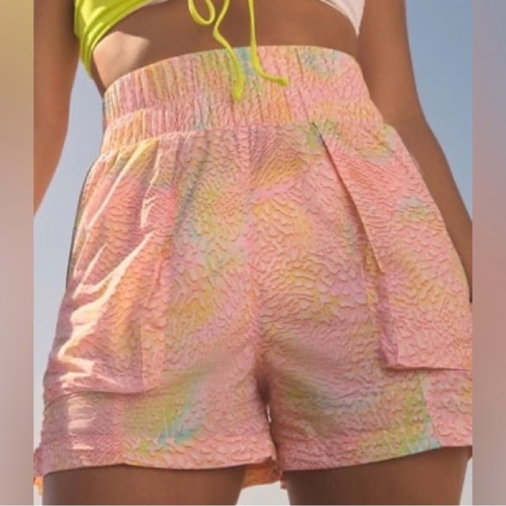 Fabletics Ultra High-Waisted Nylon Shorts | NEW NWT